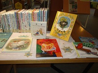 ふゆのえほん 左面IMG_8299.JPG