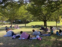 青空パークヨガ2.jpg