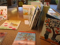 IMG_0627　秋の絵本　右　.JPG